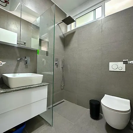 Blue Horizon, Seaview Apartment