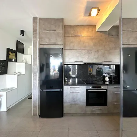 Blue Horizon, Seaview Apartment *