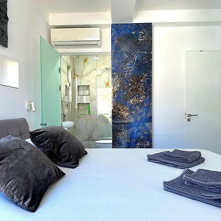 Blue Horizon, Seaview