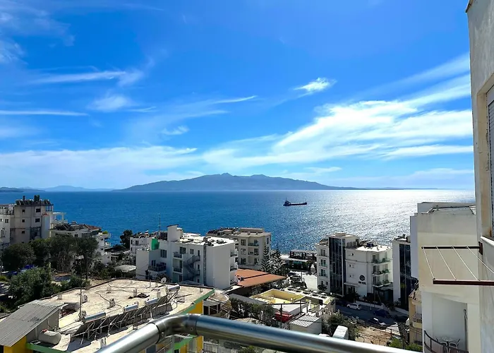 Blue Horizon, Seaview
